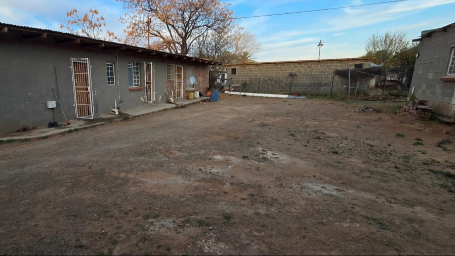 Commercial Property for Sale in Koffiefontein Free State